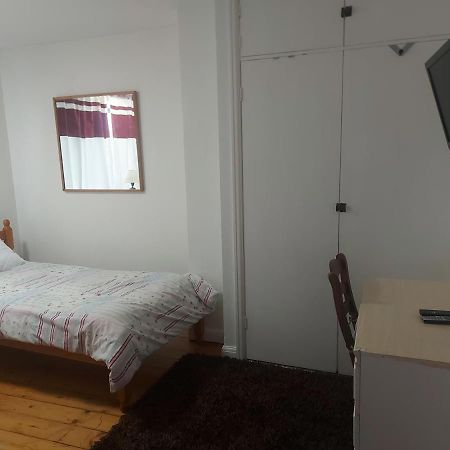 באת' Nice Single Room With A Nice View מראה חיצוני תמונה