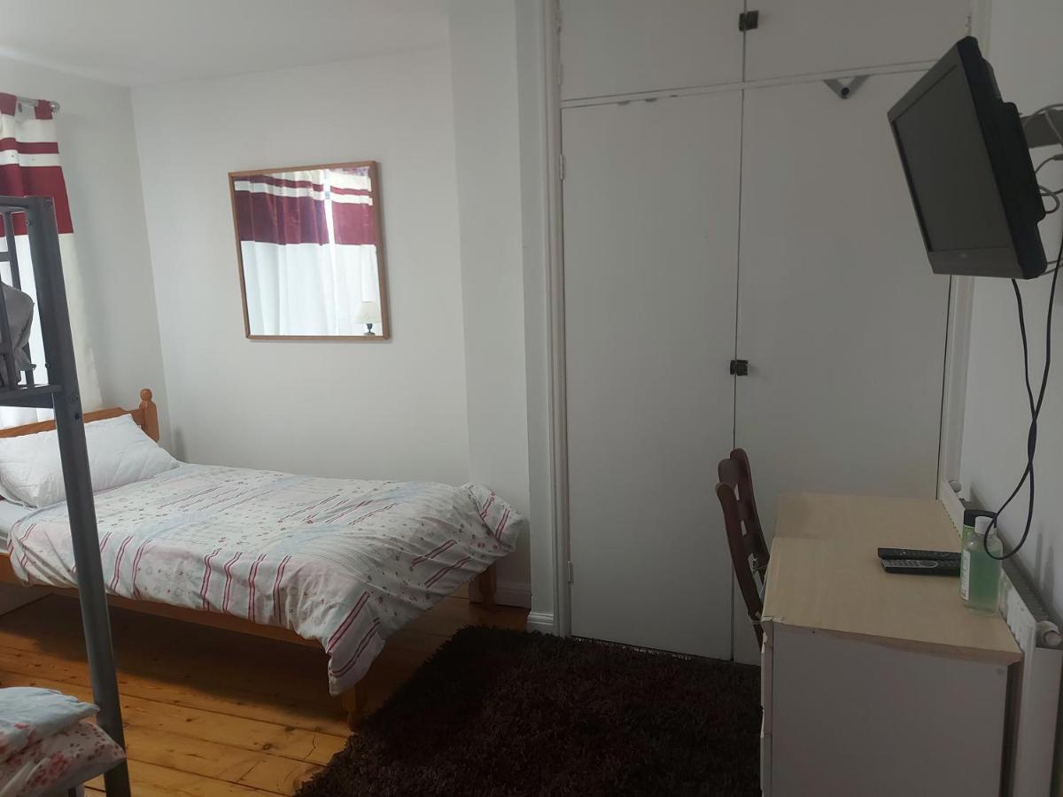 באת' Nice Single Room With A Nice View מראה חיצוני תמונה